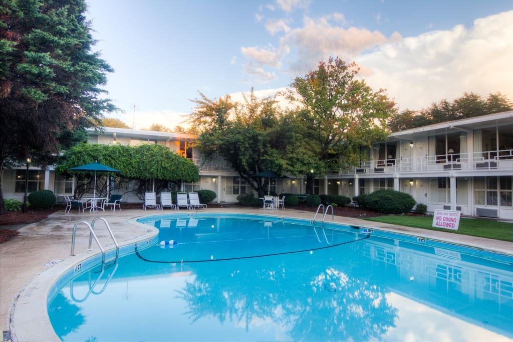 Phoenix Inn Of Greenville Exterior photo
